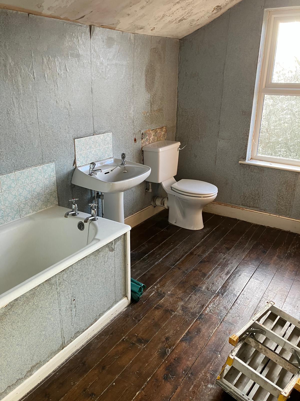 Bathroom upgrade near Northampton – Mixergy cylinder installation