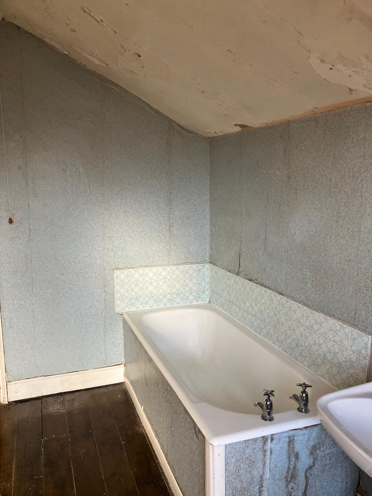 Bathroom upgrade near Northampton – Mixergy cylinder installation