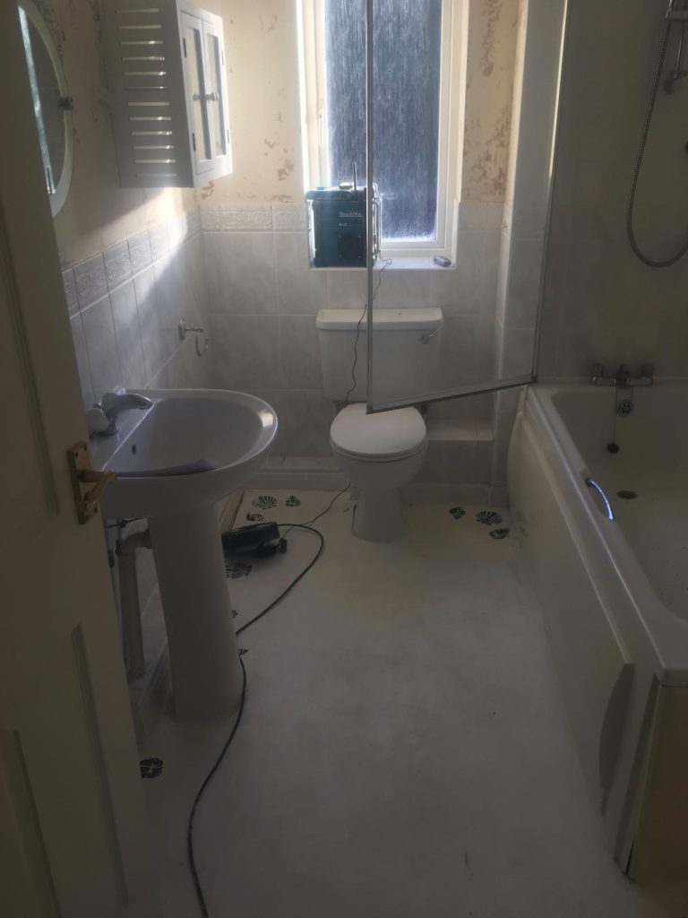 Low level shower room near Bedford – Utopia furniture (3)