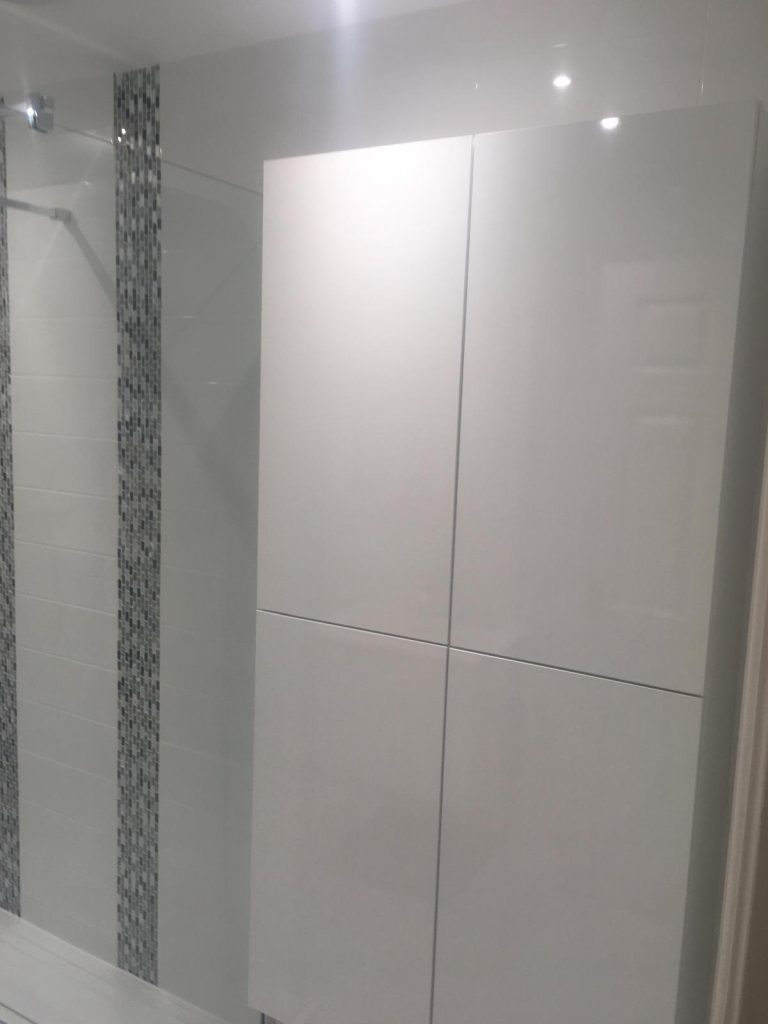 Low level shower room near Bedford – Utopia furniture (6)