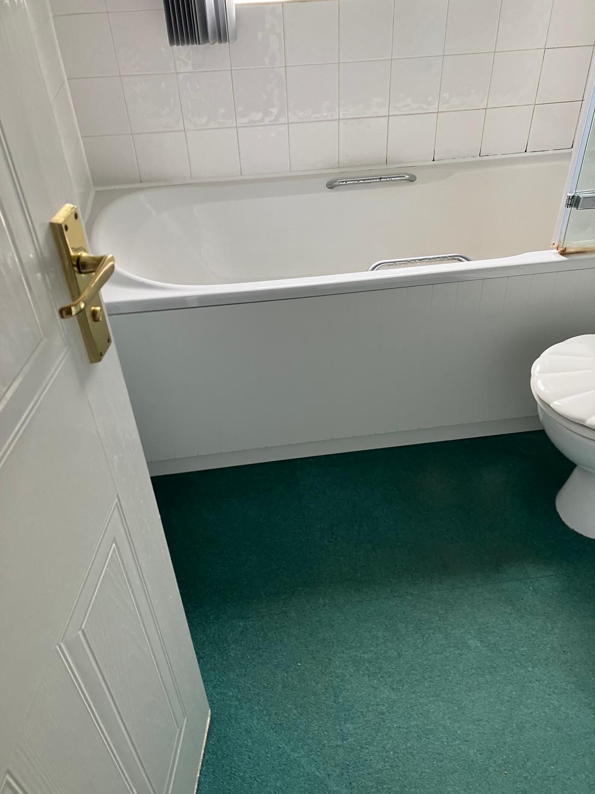 Low level shower room near Northampton – Altro safety flooring (5)