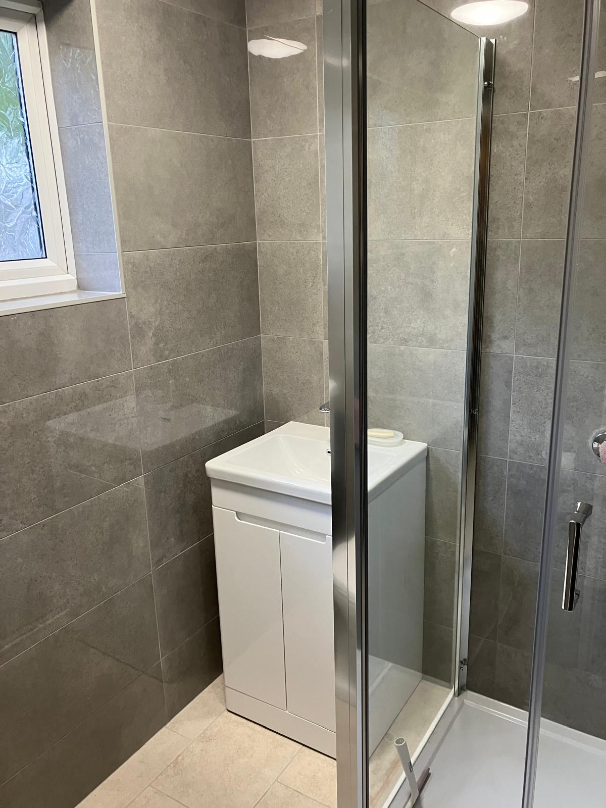 Low level shower room near Northampton – Bathroom conversion (2)